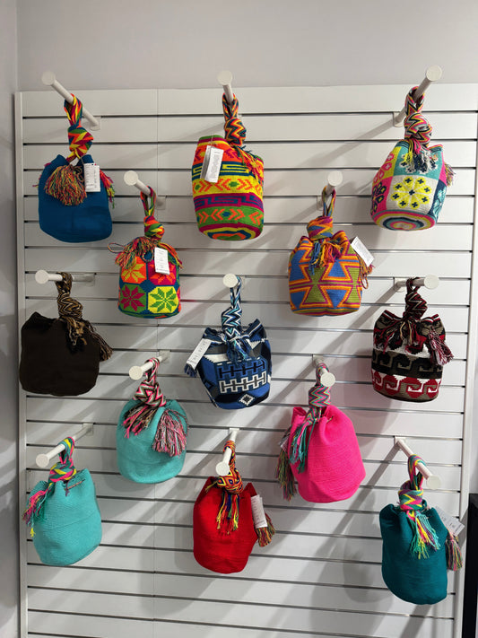 Cómo reconocer una mochila Wayuu auténtica (y evitar imitaciones)