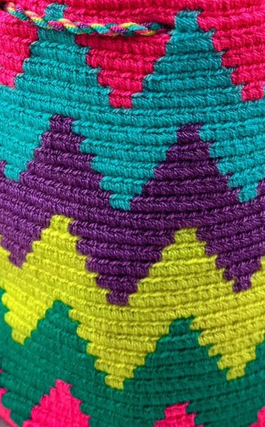 ¿Qué es una Mochila Wayuu? Historia, significado y por qué es única