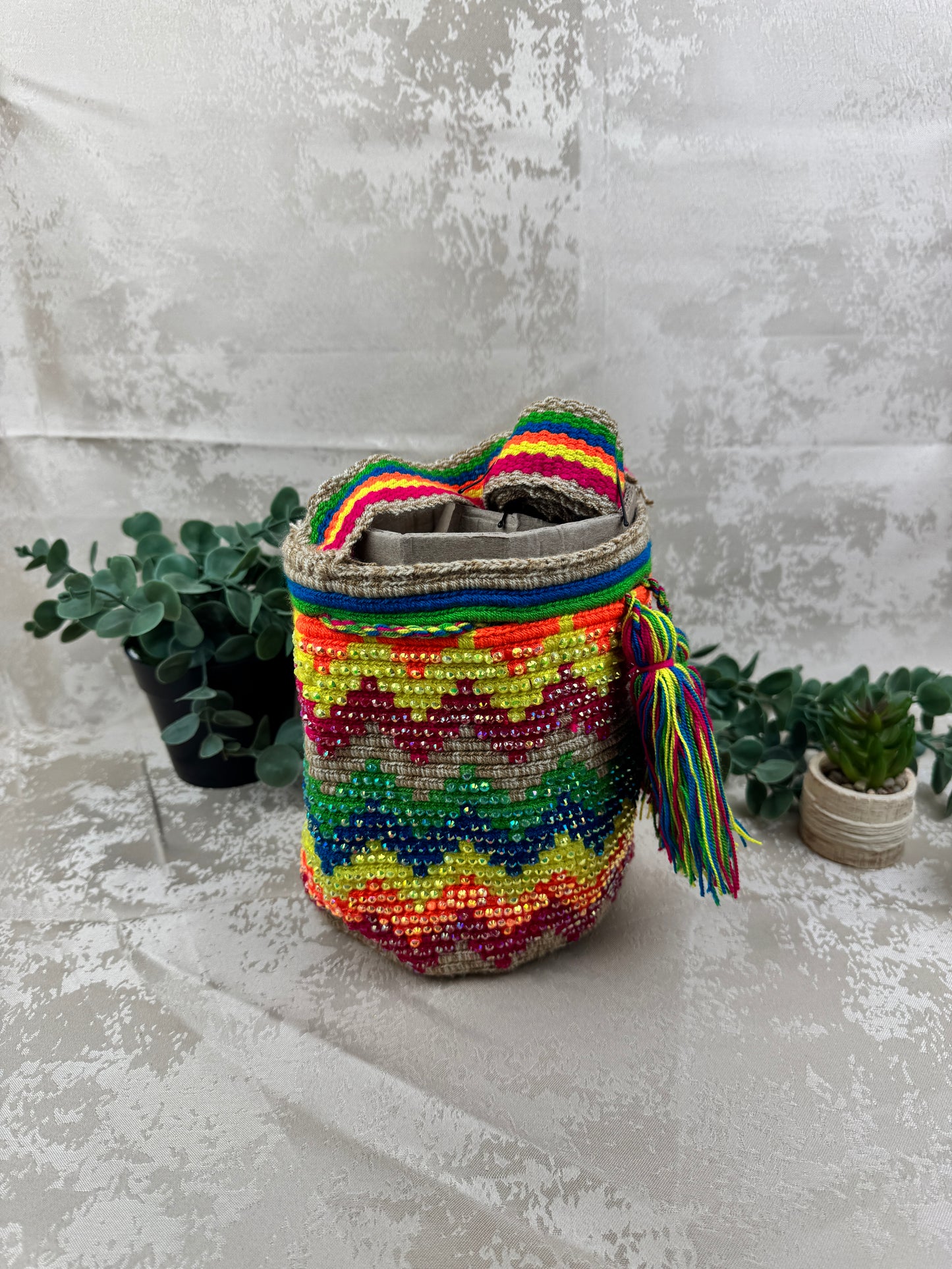 Mochila Wayuu Mediana con Piedras Brillantes