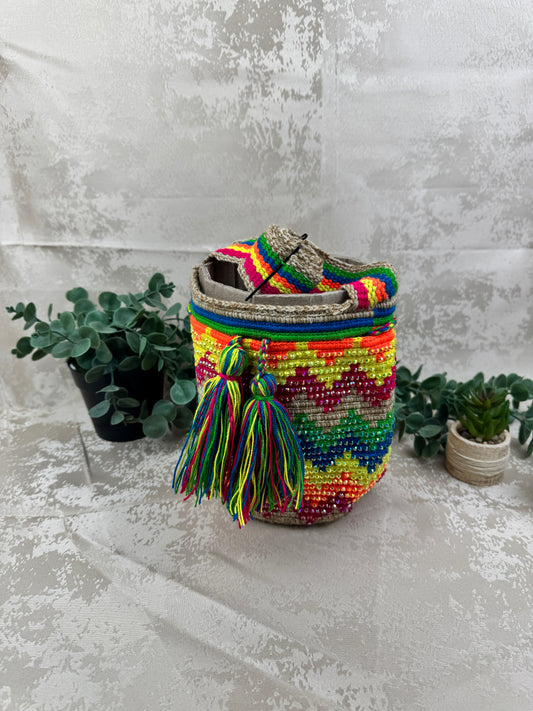 Mochila Wayuu Mediana con Piedras Brillantes
