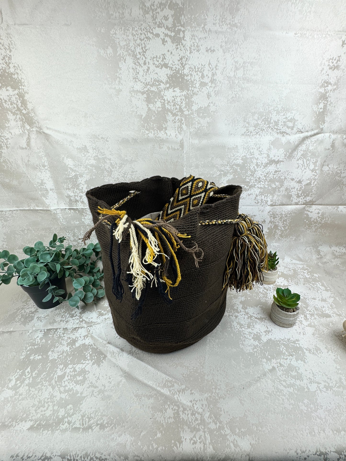 Detalle del patrón tradicional tejido en mochila Wayuu grande 4.