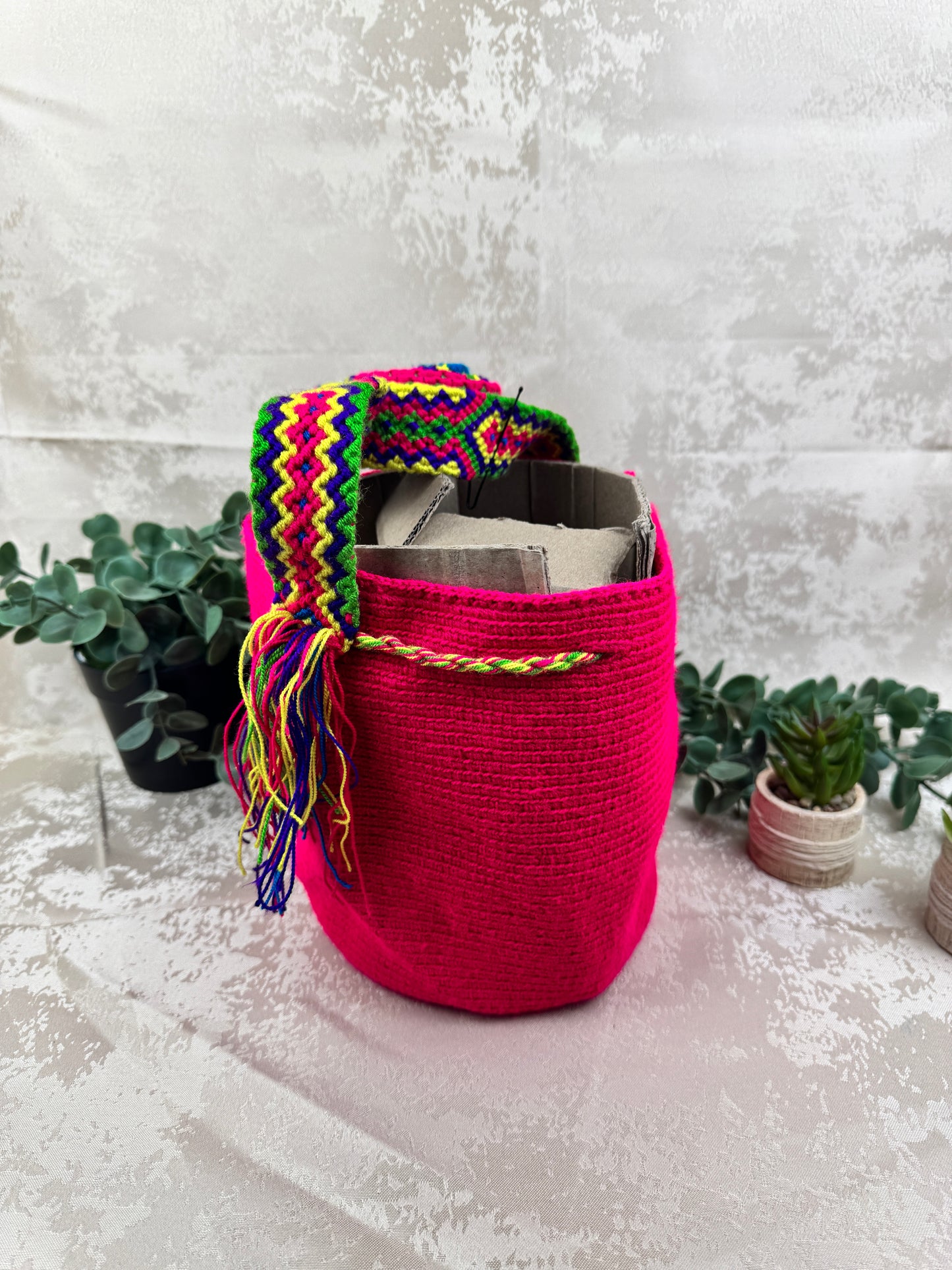 Detalle del patrón tradicional tejido en mochila Wayuu mediana 9.