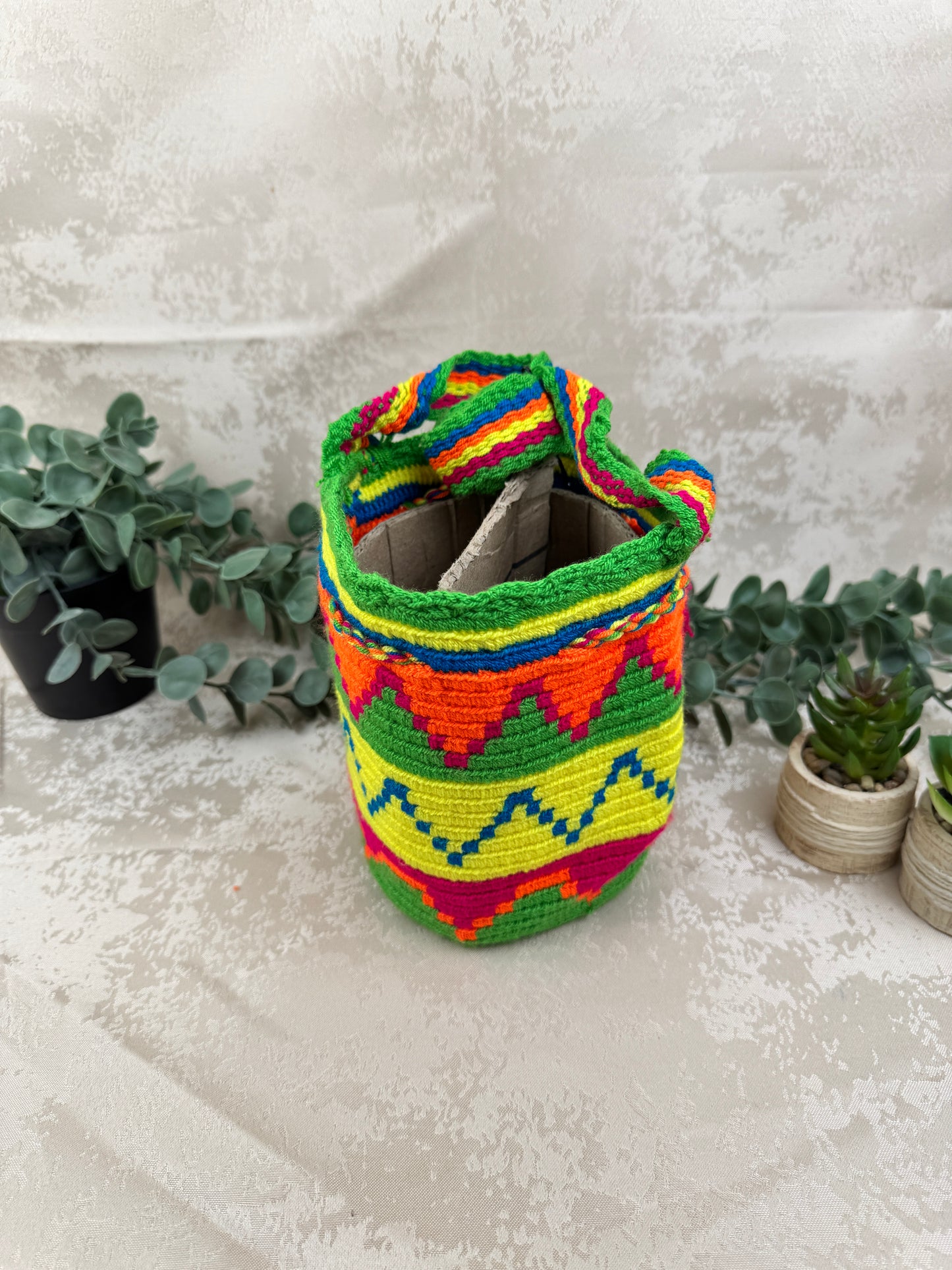 Detalle del patrón tradicional tejido en mochila Wayuu Susuchon 21.