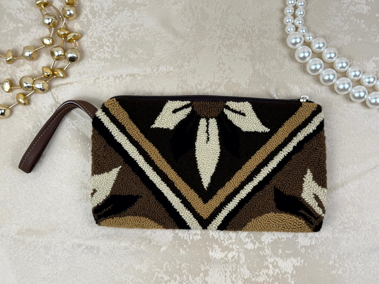 Wayuu Womu 8 tejido a mano por artesanas Wayuu en La Guajira Colombia.